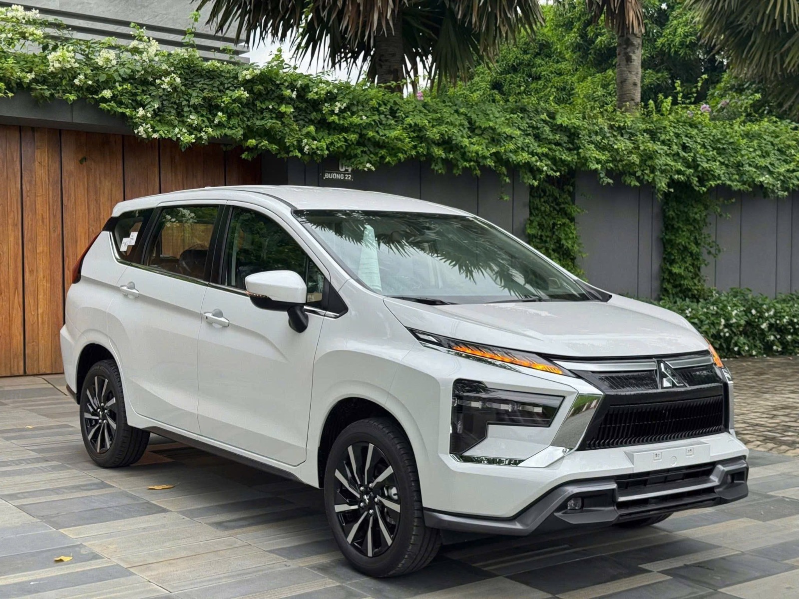 mitsubishi-expander